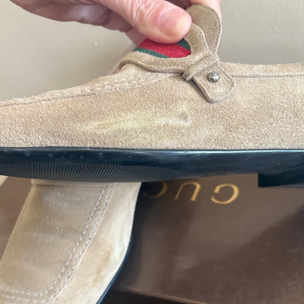 Gucci jordaan Beige Suede Loafers with Red & Green Web - Picture 5 of 10